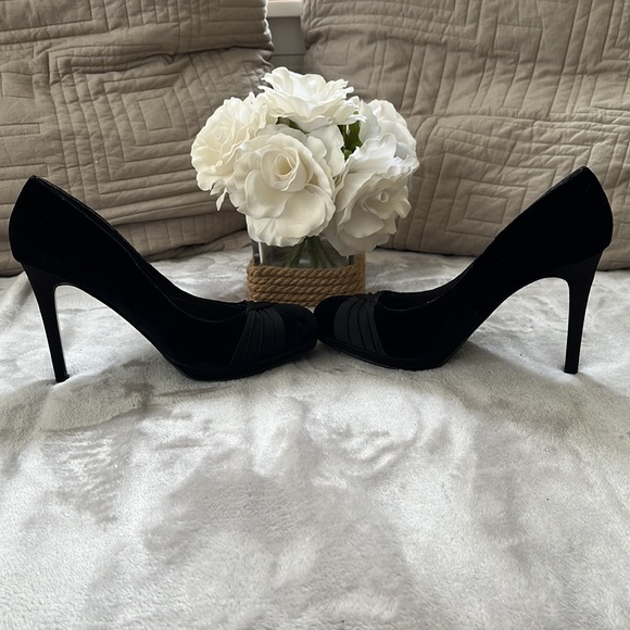 Nina black velvet heels - Picture 6 of 17